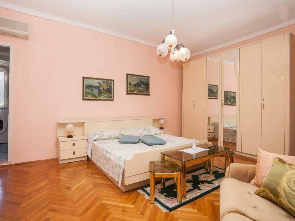 Apartment Carera โรวีน ภายนอก รูปภาพ