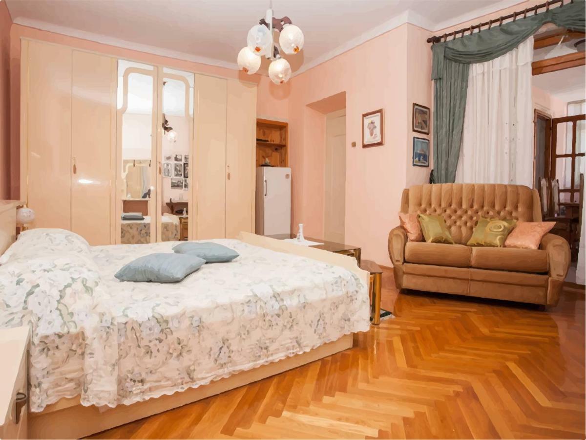 Apartment Carera โรวีน ภายนอก รูปภาพ